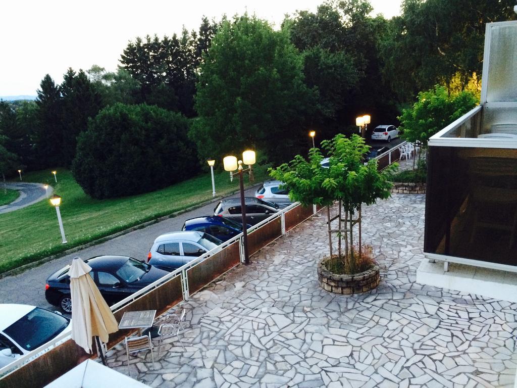 Authentic By Balladins - Rodez / Le Segala Baraqueville Εξωτερικό φωτογραφία